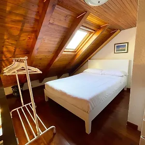 la-soffitta-del-baian.hotelitalianriviera.com/